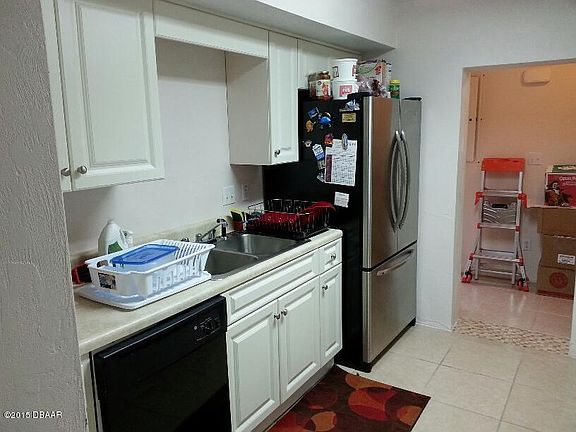 5th image of 440 Elsie Ave