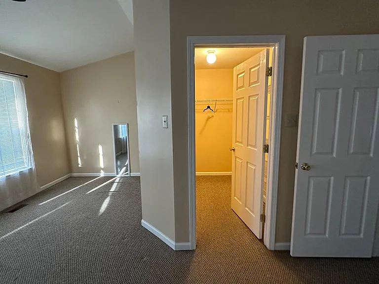 Masterbedroom - Walkin closet