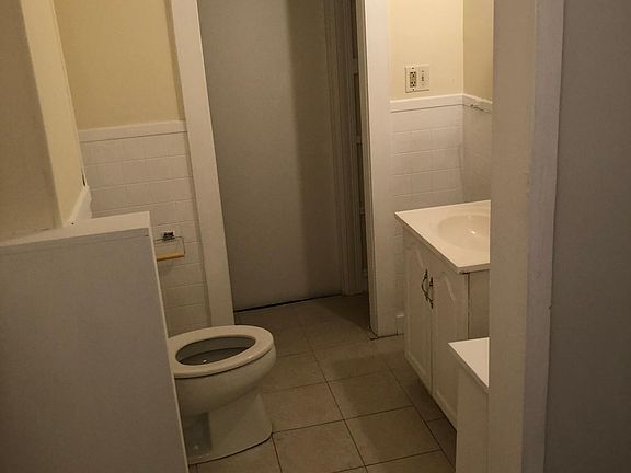 5th image of 83 Englewood Ave APT 4