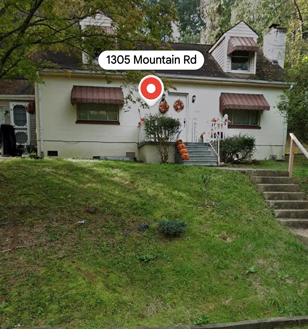 3 bed, 1.5 bath, 1300 sqft, $1,100 — Photo 1
