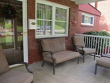 2nd image of 318 Macfarlane Dr