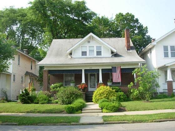 1st image of 548 E 6th Ave