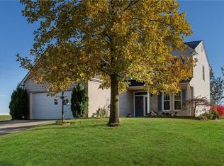 213 Creekview Cir, Mooresville, IN