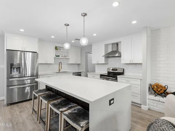 2302 E CHICAGO Street, Chandler, AZ 85225