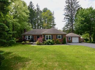 61 Charlton Rd, Ballston Lake, NY 12019