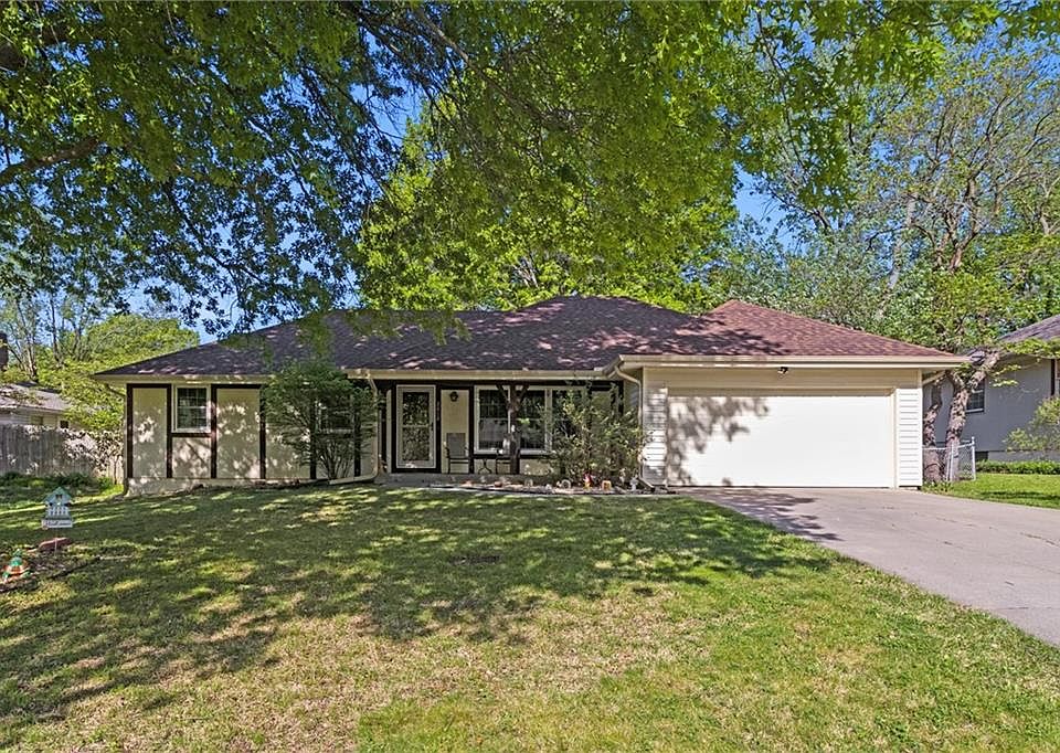 1st image of 2812 N 79th St