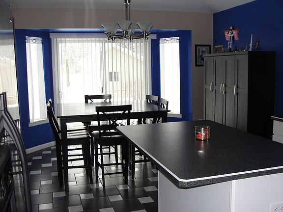 5th image of 48018 Paint Creek Ct