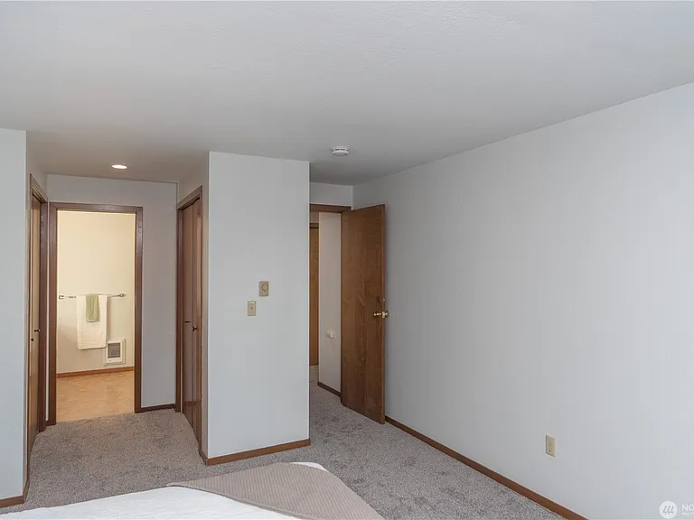 101 Highland Greens Dr #1 — Photo 5