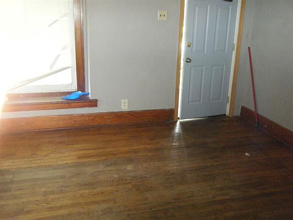 5th image of 930/932 Grant Ave