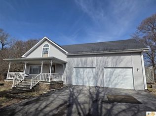 1856 Whitney Woods Rd, Cave City, KY 42127