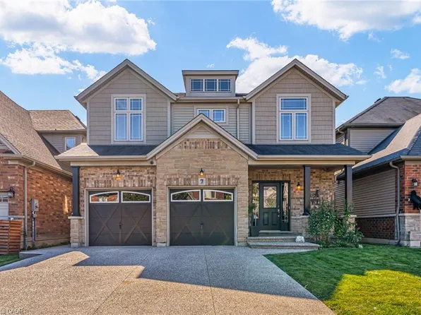 7 Kinsman Dr, Hamilton, ON L0R 1C0