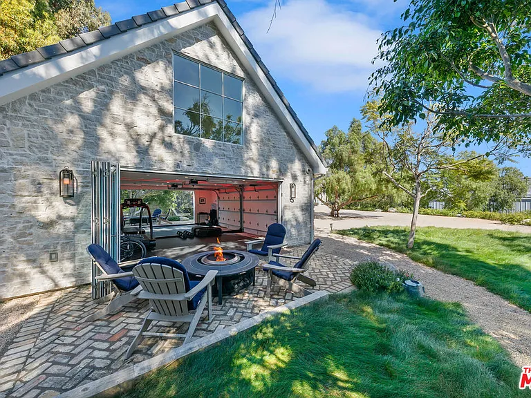 28861 Selfridge Dr — Photo 41