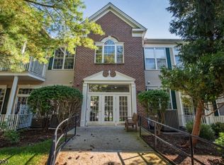 1313 Four Seasons Dr, Wayne Twp., NJ 07470