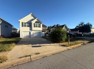 2042 Registry Dr, Hampton, GA 30228
