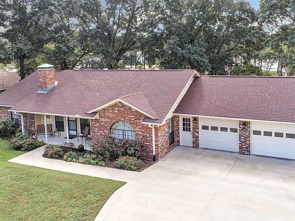 2nd image of 21780 Lakewood Ln