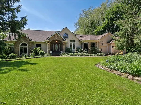 1534 W Comet Rd, Clinton, OH 44216