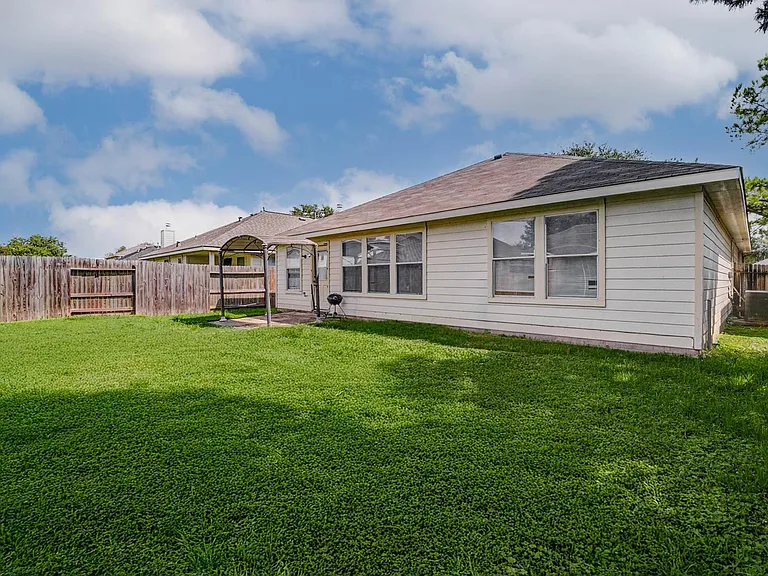 5923 Shining Leaf Ct — Photo 25