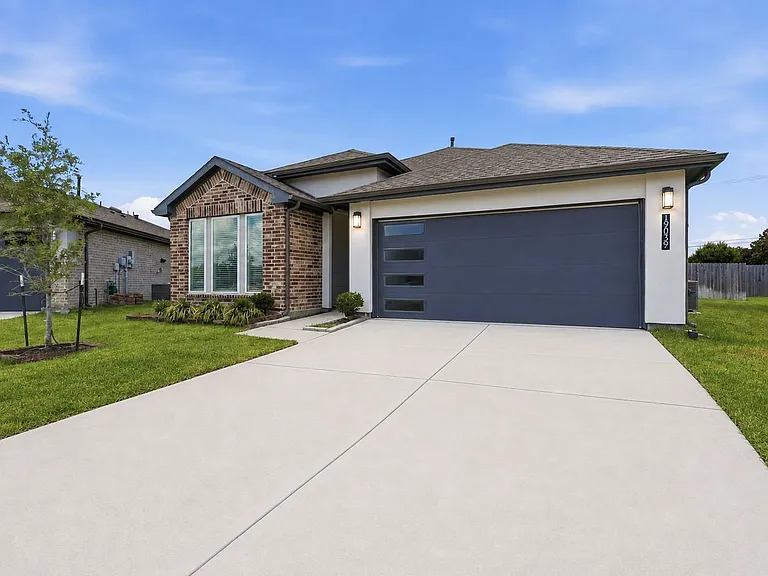19039 Drayton Village Trce — Photo 4