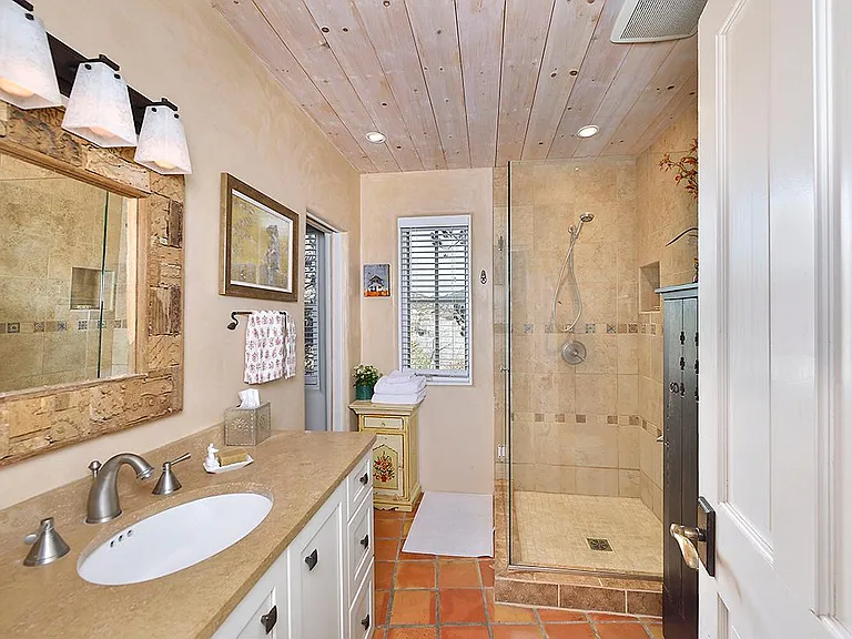118 Rim Rd — Photo 10