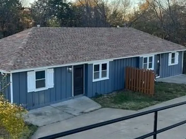 2440 S 53rd Ln, Kansas City, KS 66106