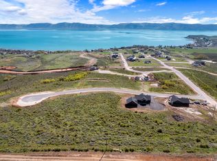 556 W Coopers Cir, Garden City, UT 84028