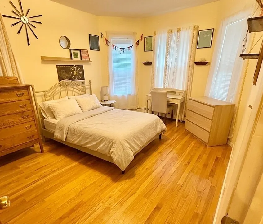 61 Franklin St #1