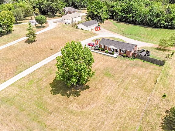 2nd image of 2658 Highway 41a N