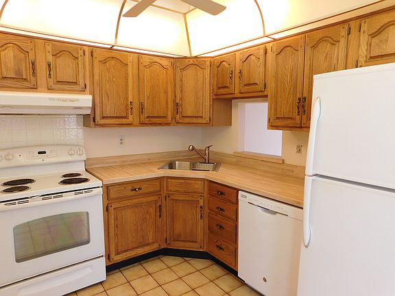 New Counter Top and D/W