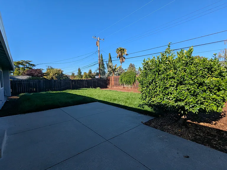 1532 Samedra St — Photo 9