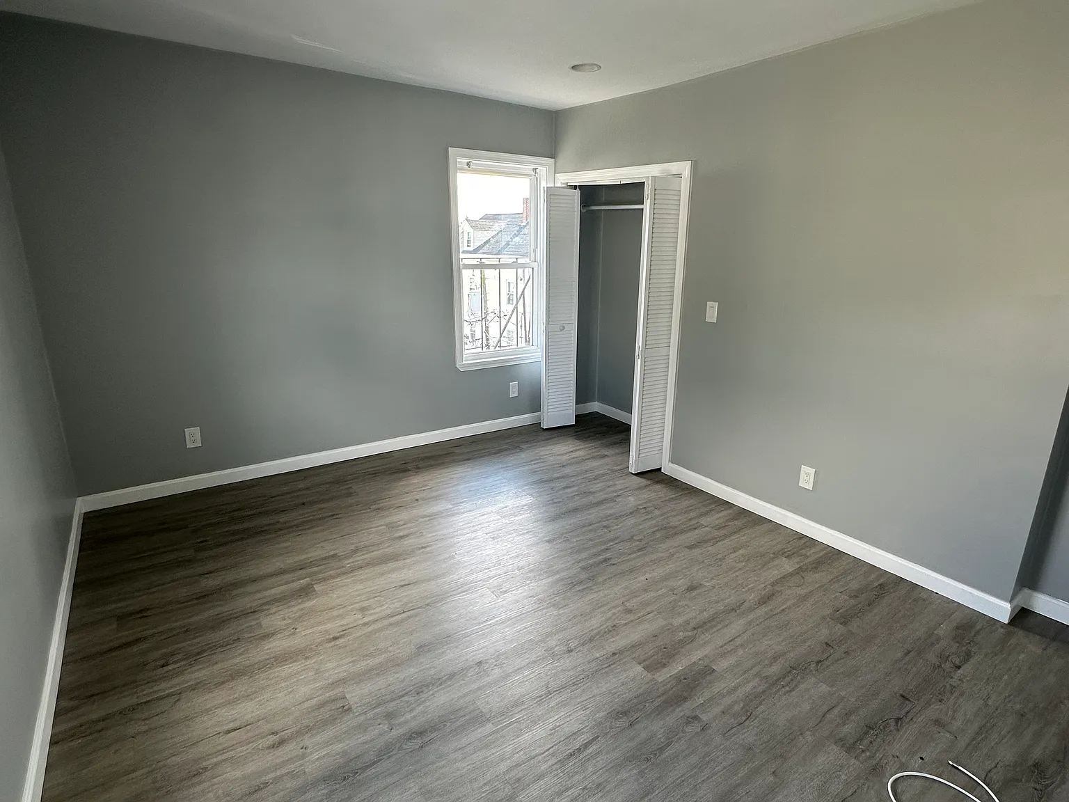 191 Sisson St — Photo 2