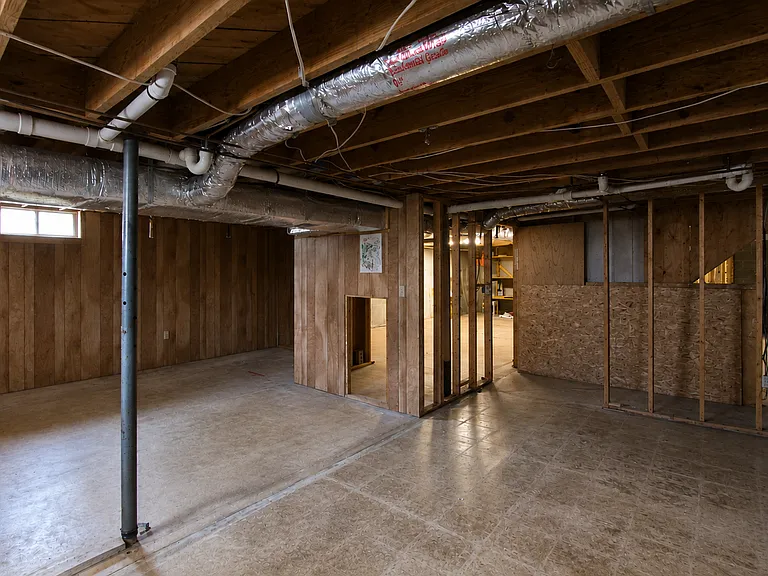 900 Hamlet Ave — Photo 36