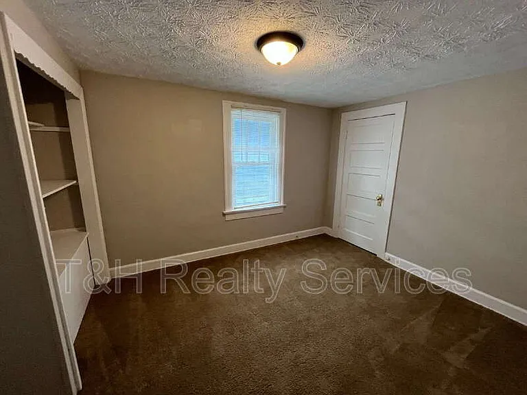 560 Udell St — Photo 10