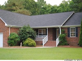 104 Doe Ln, New Bern, NC 28562