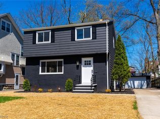 3011 Berkshire Rd, Cleveland Heights, OH 44118