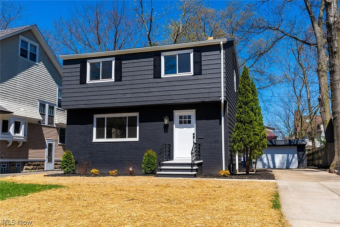 3011 Berkshire Rd photo 1