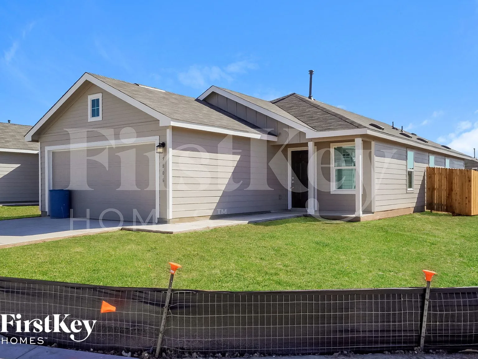 3 bed, 2.0 bath, 1440 sqft, $1,580 — Photo 2