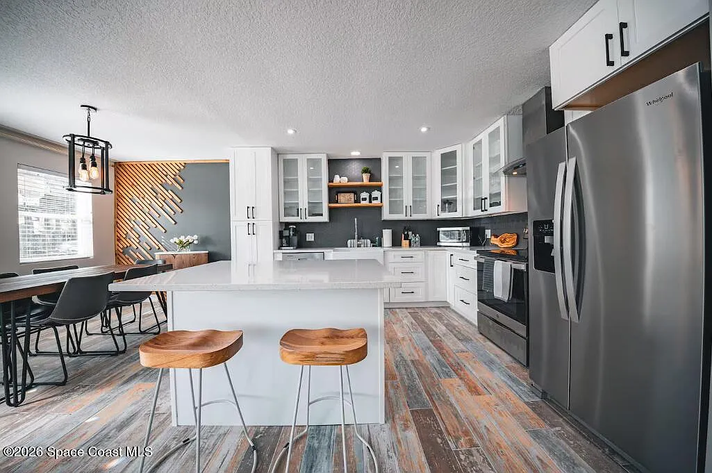 2 bed, 1.0 bath, 966 sqft, $2,600 — Photo 4