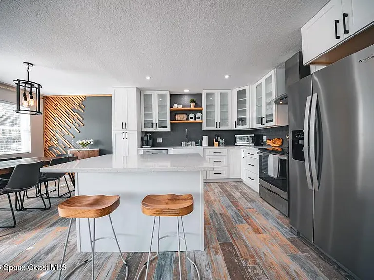 208 W Seminole Ave #1 — Photo 4