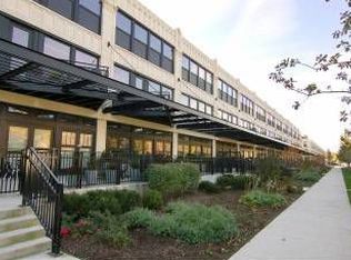 1333 W 14th Pl #212, Chicago, IL 60608