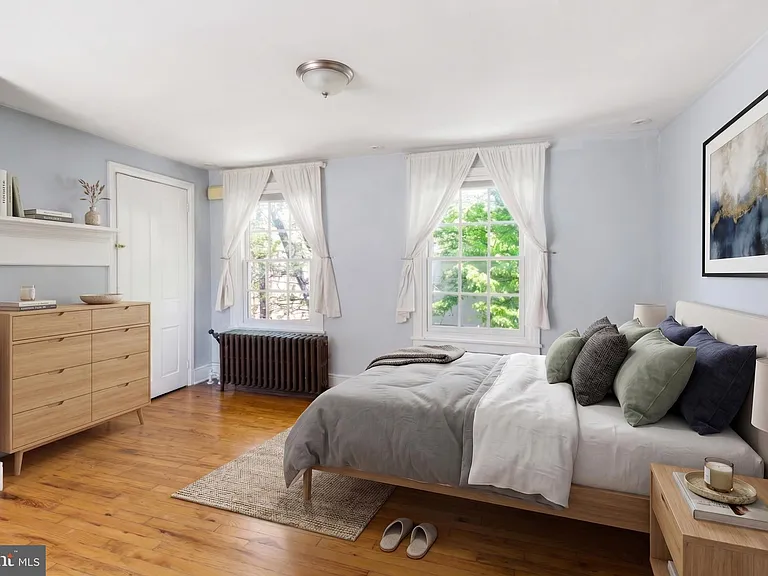 528 Kauffman St — Photo 2
