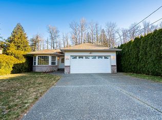 275 7th Ave, Hope, BC V0X 1L1