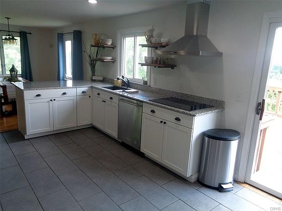 2nd image of 453 Surrey Dr