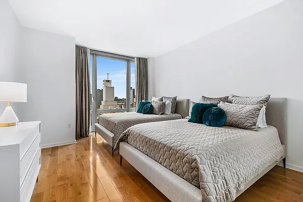 Rented by Corcoran | media 20