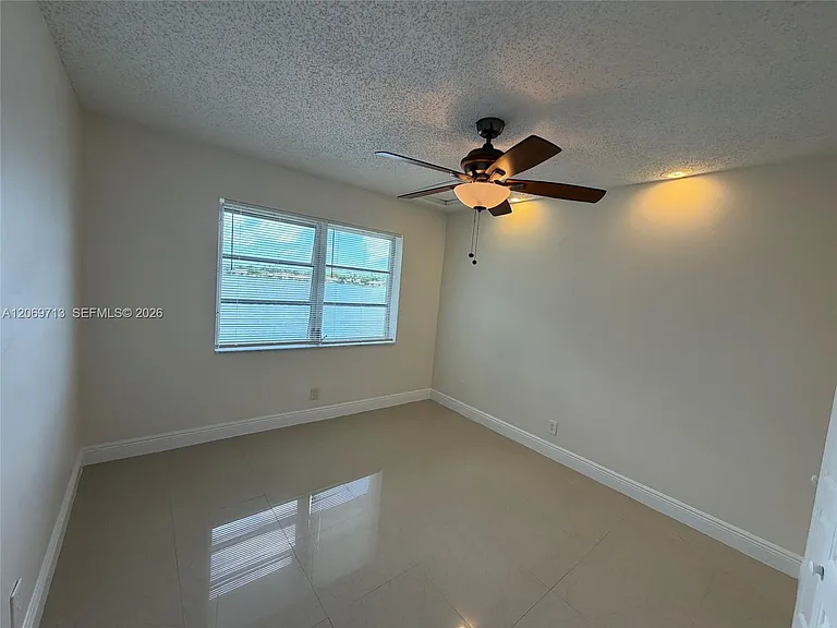 432 Lakeside Dr #257 — Photo 6