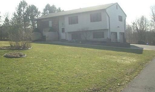2nd image of 9 Heselton Dr