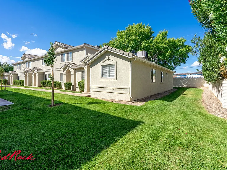 441 E Sunland Dr #6 — Photo 11