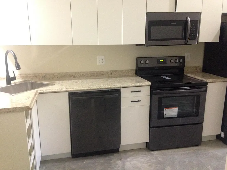 124 Trenton St #105 — Photo 10