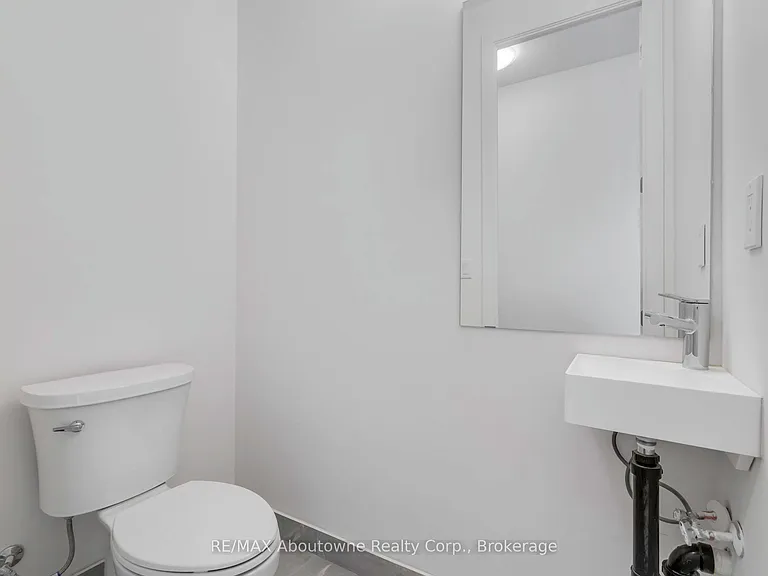 2 Steckley House Ln #Townhouse 923 — Photo 11