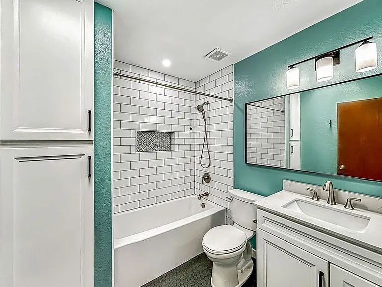 4357 Cleveland Ave #201 — Photo 9