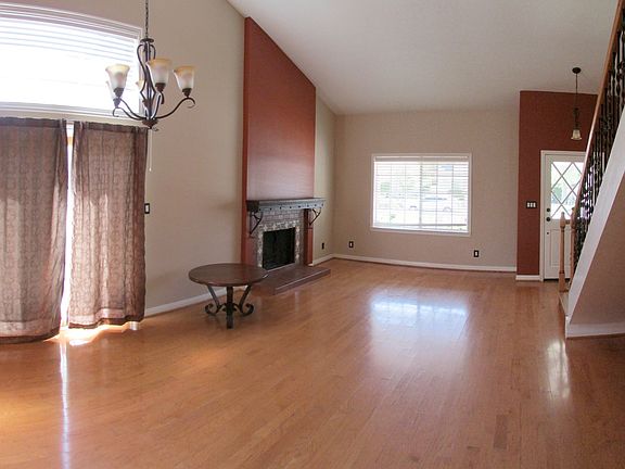 2nd image of 26044 Coronado Ct